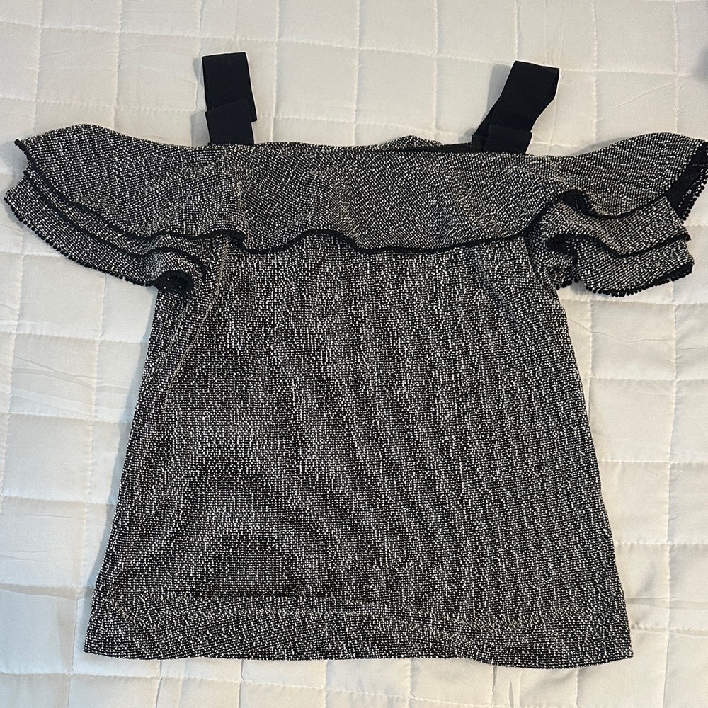 Stylish Black and White Banana Republic Women's Top